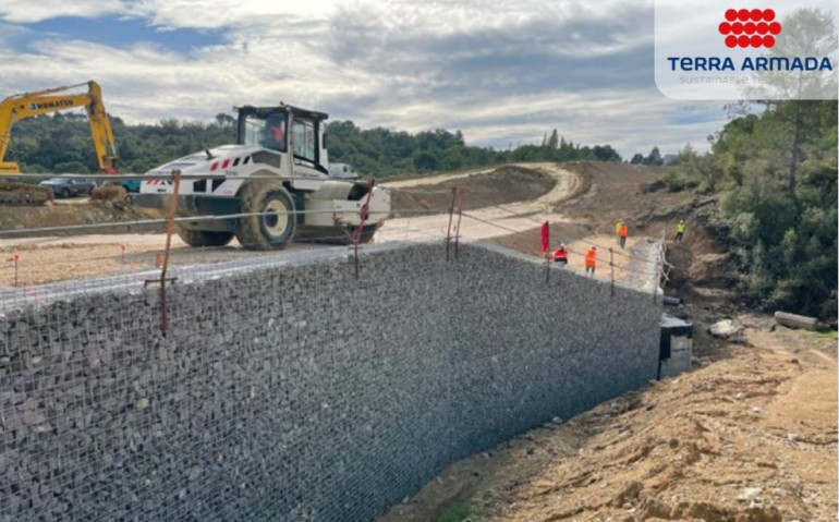 Espa o Corporativo Terra Armada apresenta solu es para taludes